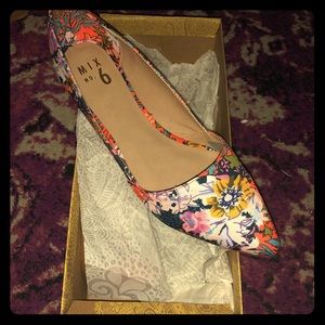 Multi-Colored Floral Flats